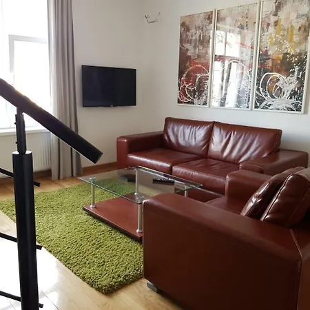 Stern, Apartman 2